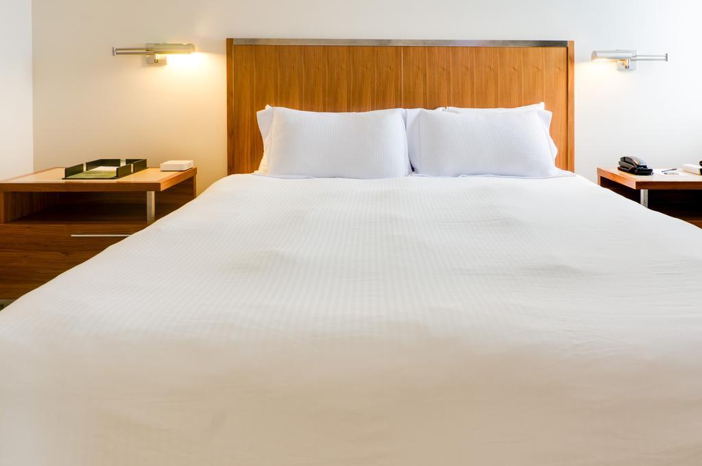 International Hotel YYC Kültér fotó