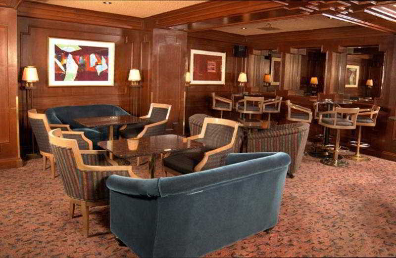 International Hotel YYC Kültér fotó
