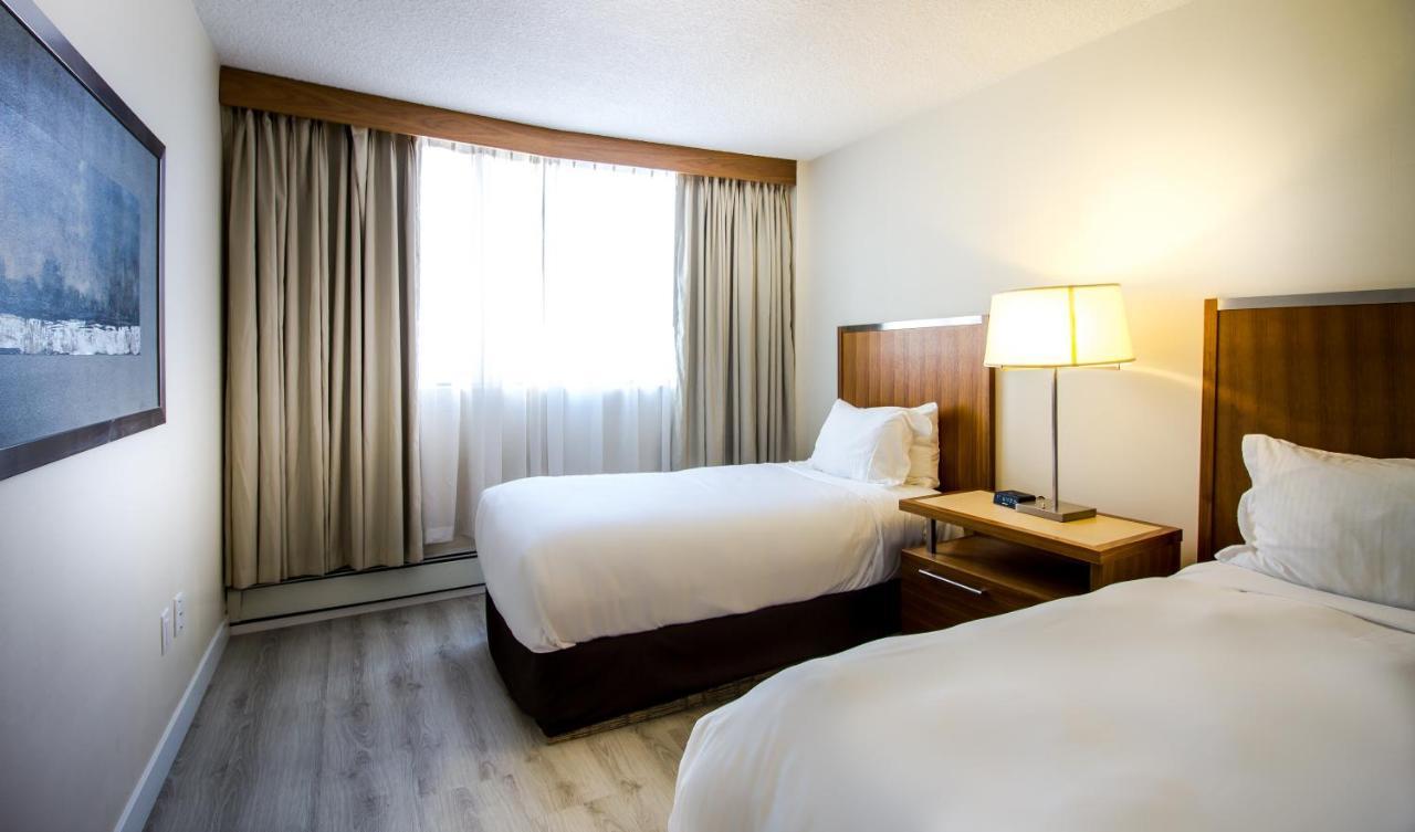 International Hotel YYC Kültér fotó