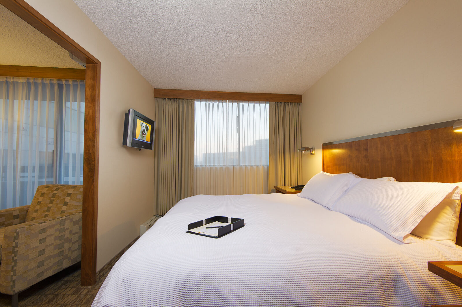 International Hotel YYC Kültér fotó
