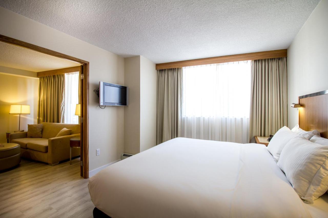 International Hotel YYC Kültér fotó
